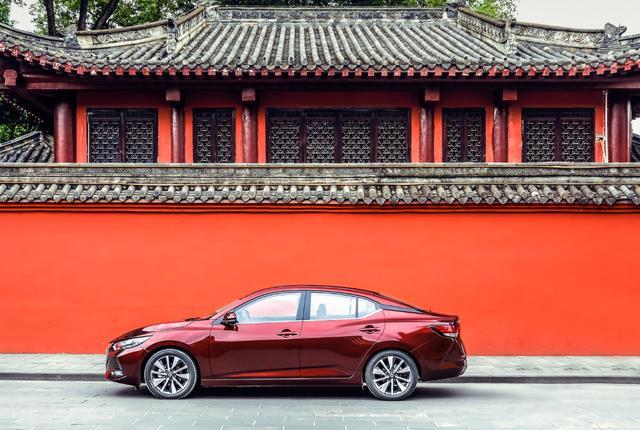 10万左右买家用车，这两款日系轿车让父母更加满意