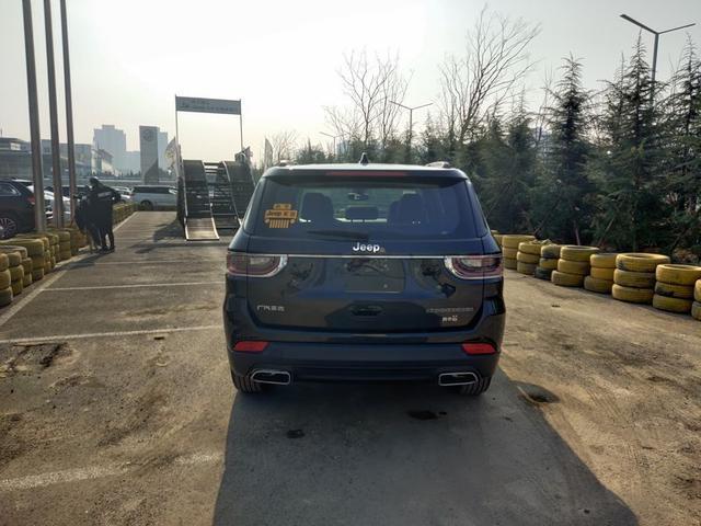 目标明确轻车熟路 JEEP指挥官提车路