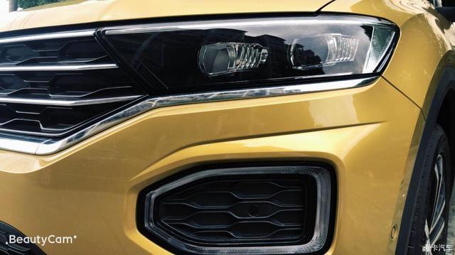 troc探歌提车作业动力很不错喜提金色大众探歌车友这颜值小姐姐肯定