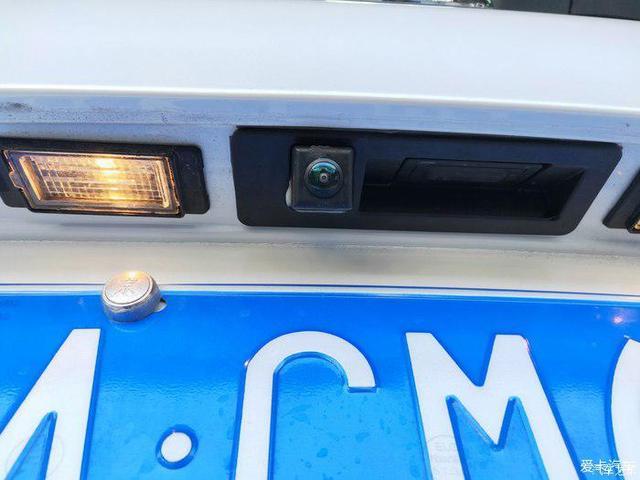 落地30万配置却不高，别克GL8 ES提车改装作业