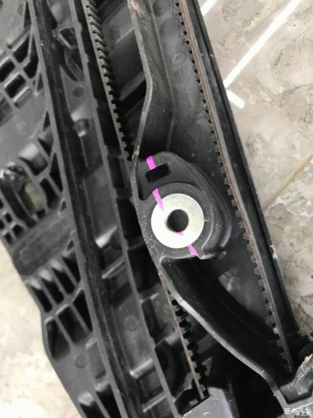 落地30万配置却不高，别克GL8 ES提车改装作业