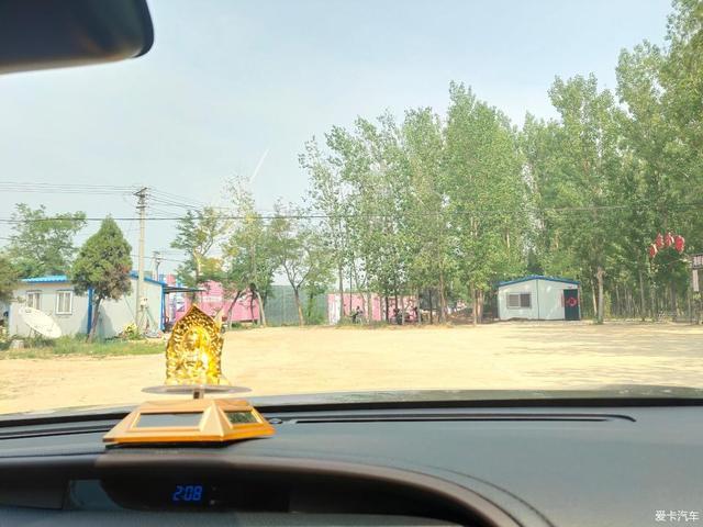 落地35万喜提丰田汉兰达，车主：空间、配置都不错，油耗偏高