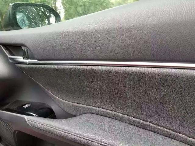 为什么懂车的朋友都劝我买凯美瑞