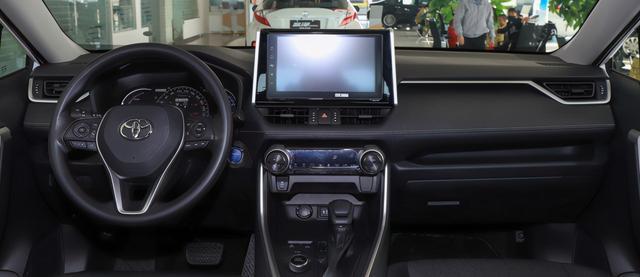23.7万提丰田RAV4荣放，开了1.8万公里，车主真实感受
