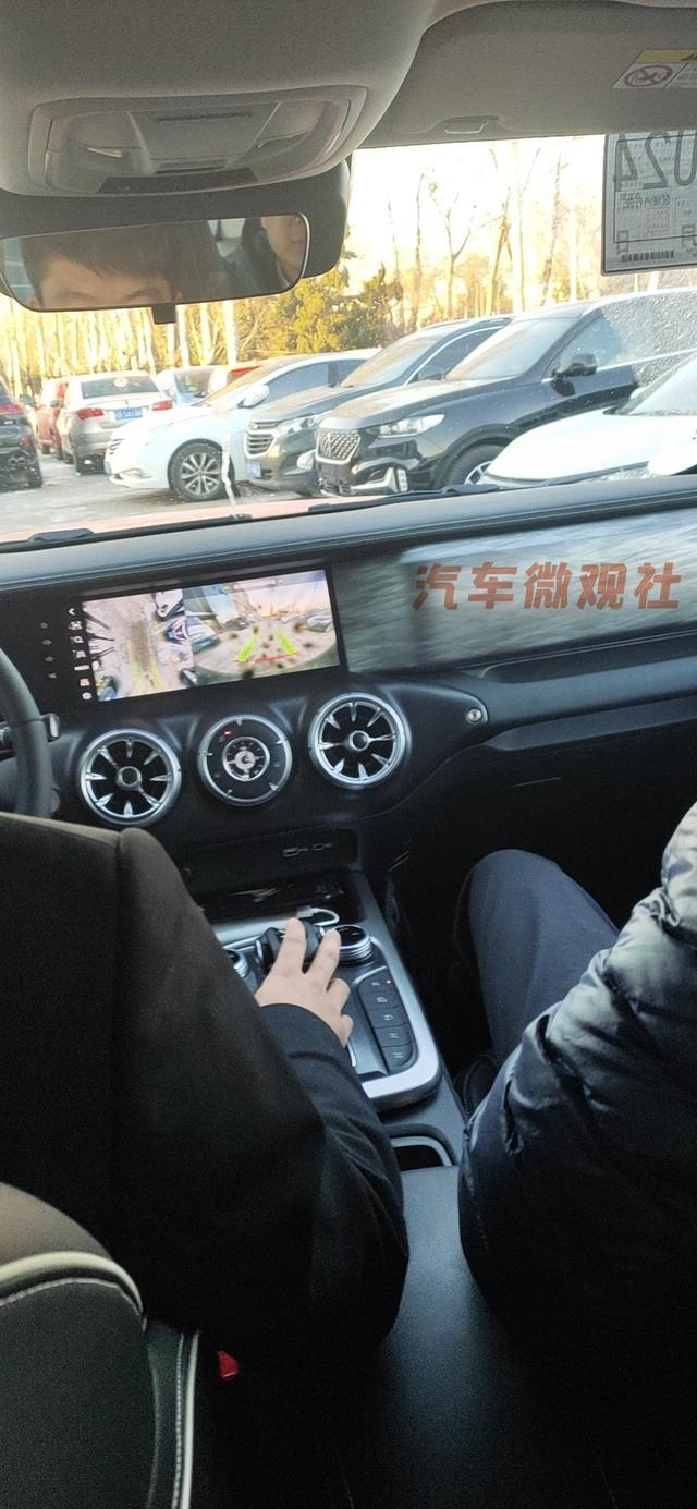 微观社试驾坦克300，现场偶遇一60岁大爷看车