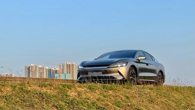 「汉改色作业」提车第二天就换新"衣"--金属漆祖母石绿