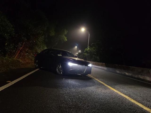 买了一辆最碰不得的意大利车，我却笑得更开心了