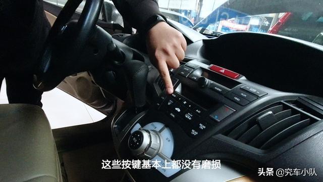 东北大学生为何选择7座车？
