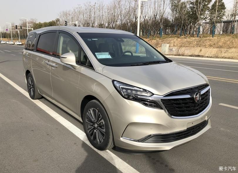 别克gl8提车作业别克gl8653t提车记