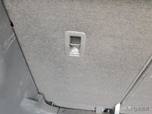 比同级别大众安全性高，外观颜值高，配置很实用的柯米克