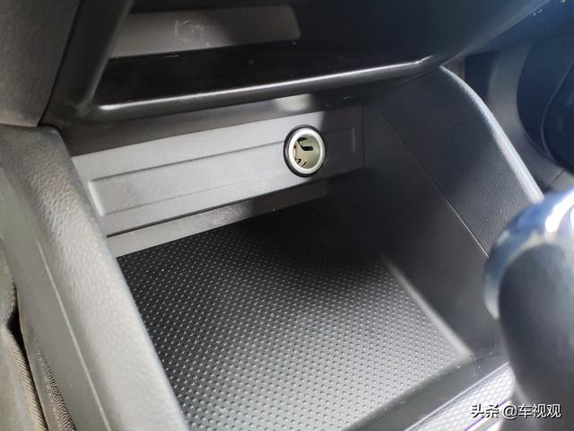 比同级别大众安全性高，外观颜值高，配置很实用的柯米克