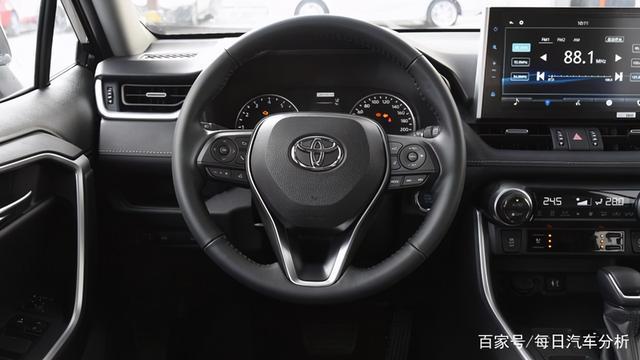 威兰达费油吗？它的小毛病多吗？车主反馈了几个小问题
