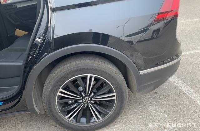 途观L的内饰差吗？它费油吗？车主3200公里后说了几个小毛病