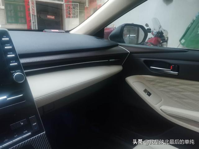 犹豫过凯美瑞，最后还是选择了亚洲龙