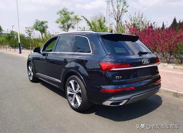 118万预算，开过保时捷卡宴又买奥迪Q7，车主：平分秋色