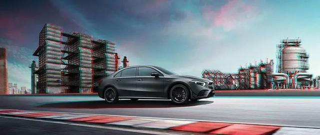 加价2万提车，我竟给刚拿驾照的老婆买了台AMG A45练手？