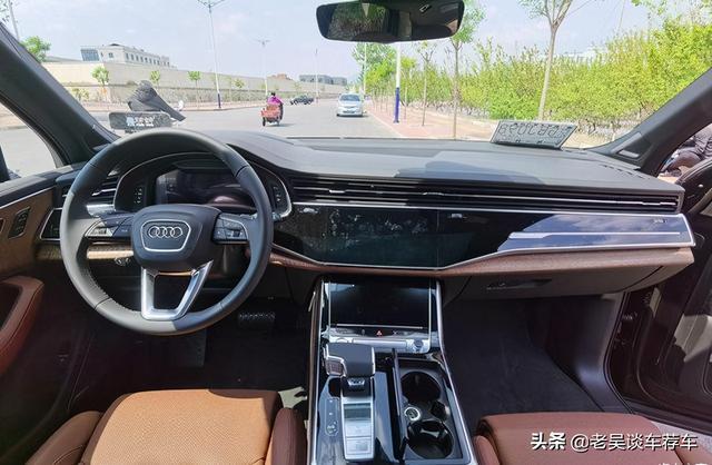 118万预算，开过保时捷卡宴又买奥迪Q7，车主：平分秋色