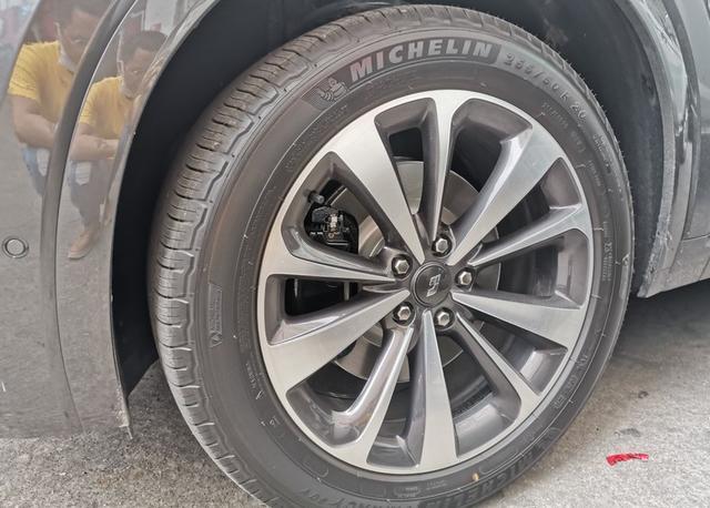 手握35万，幸好提理想ONE，可续航800KM，对车主真不赖