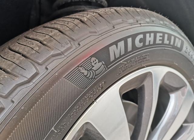 手握35万，幸好提理想ONE，可续航800KM，对车主真不赖