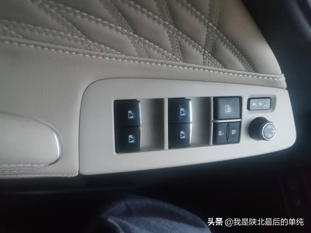 犹豫过凯美瑞，最后还是选择了亚洲龙