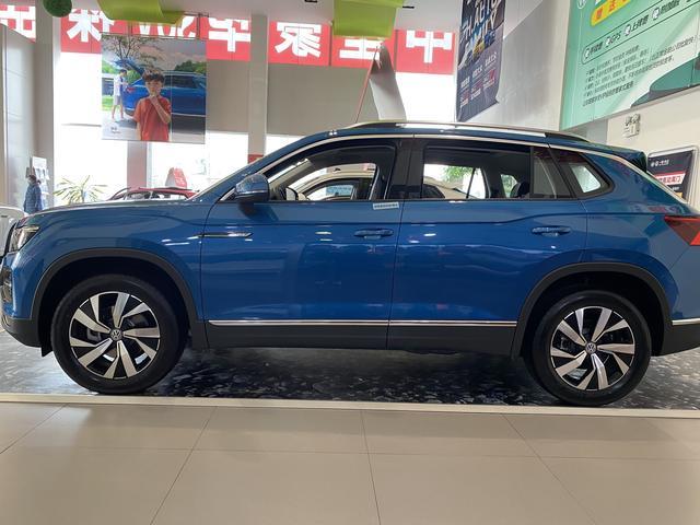 看过CR-V和奇骏，入手大众探岳，油耗8.8L，这价格怎么样