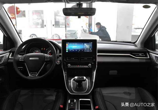 新款哈弗M6提车，落地7万，油耗8升，空间比长安CS75宽裕