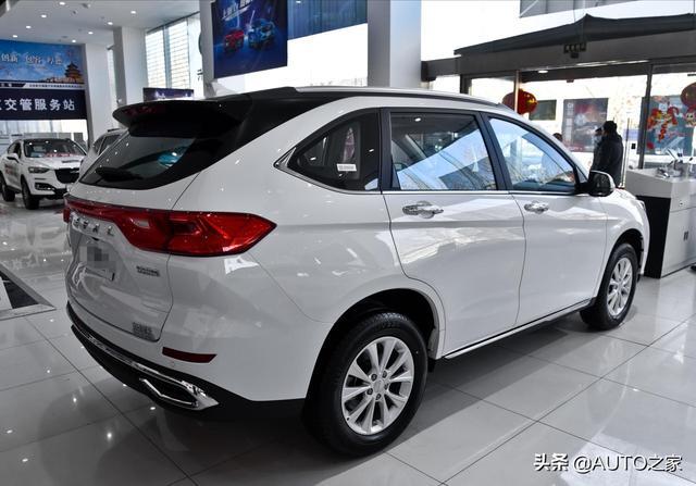新款哈弗M6提车，落地7万，油耗8升，空间比长安CS75宽裕