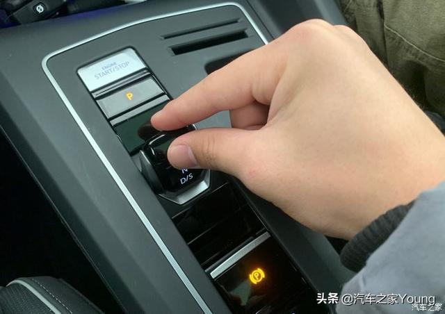 这台满配18万的高尔夫，为何让花18万买凌渡的车主直呼真香？
