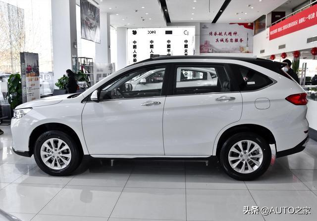 新款哈弗M6提车，落地7万，油耗8升，空间比长安CS75宽裕