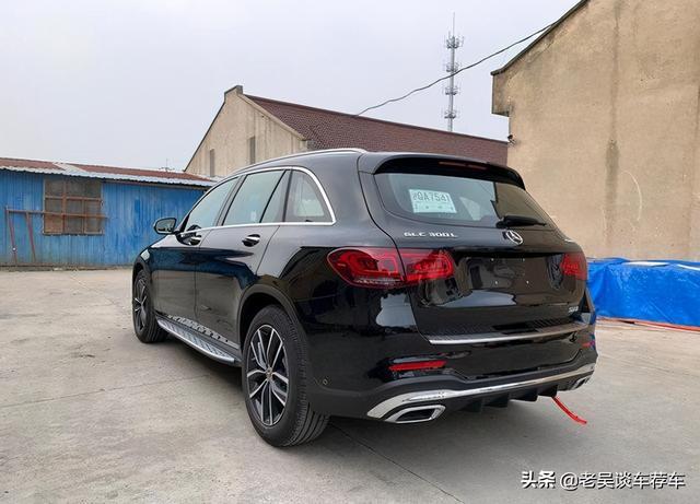 37万提一辆发现神行，对比同事的奔驰GLC，车主：旗鼓相当