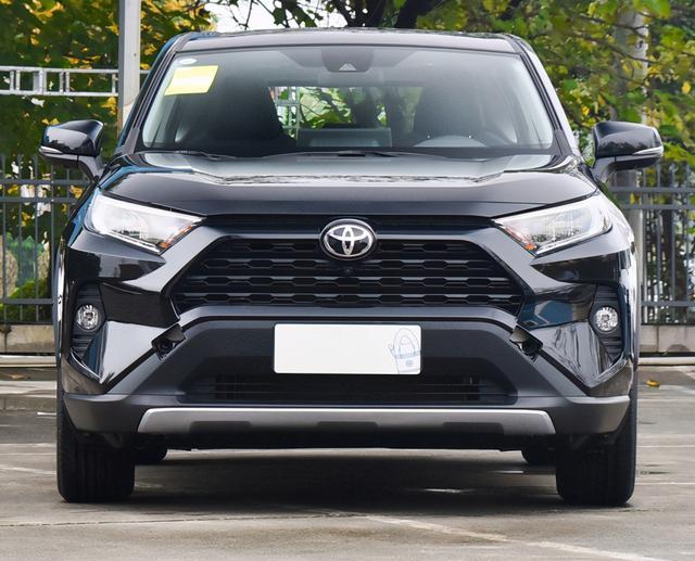 丰田RAV4荣放油耗被晒，车主坦言：预料之中
