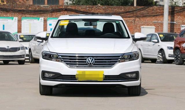 裸车8.69W提车朗逸，用车4000公里谈感受：油耗低！有面