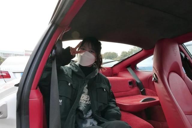 宝马粉“叛变”提911，保时捷的魅力，开过就忘不了