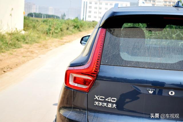 30万的豪华SUV，选沃尔沃XC40，为它放弃宝马X1