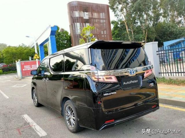放弃奔驰GLS，选择了丰田威尔法