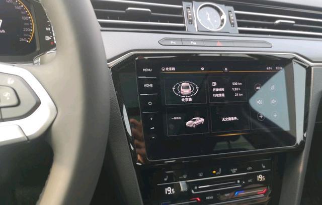 330领先型迈腾提车记！配置高、动力强，裸车195800贵吗
