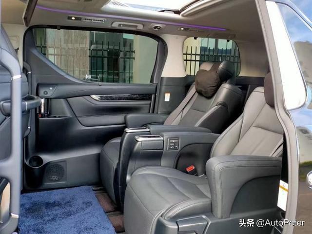 放弃奔驰GLS，选择了丰田威尔法