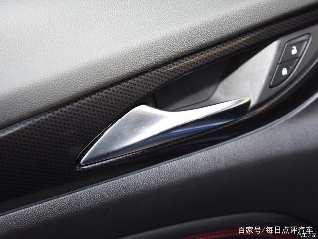 君威的油耗高吗？它的动力差吗？车主说了几个小毛病