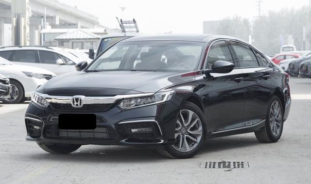 192000提本田英诗派！外观漂亮，气场足，最低油耗6.7L