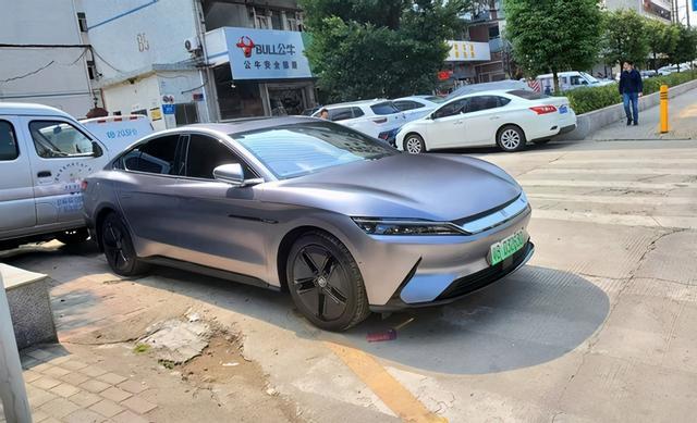 帅气的汉值得拥有更好