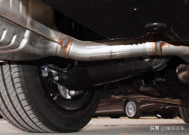 60万入手奔驰轿跑车，1.5T发动机让人失望，颜值确实耐看