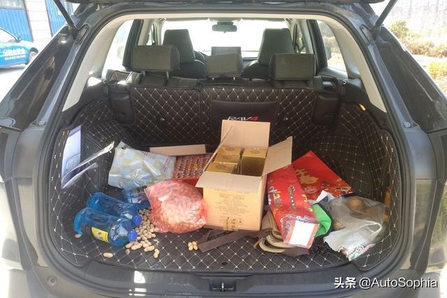 运动、时尚、年轻是RAV4荣放的标签