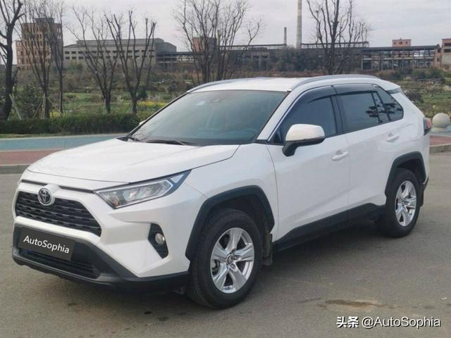 城市SUV的先驱者，解读RAV4荣放
