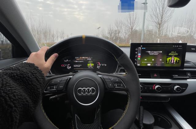 迈腾提车作业奥迪a4l提车感受分享车友吐槽内饰感觉还不如迈腾