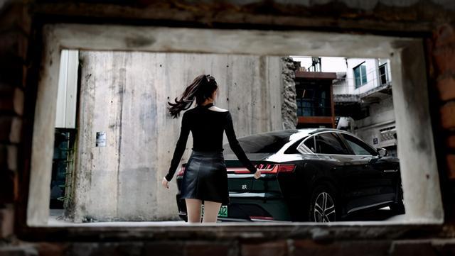 边看美女边跟你聊聊汉EV3个月的使用感受