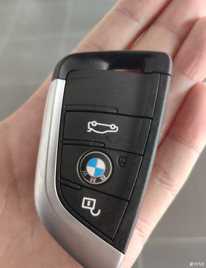 宝马x1提车作业终选21款领先