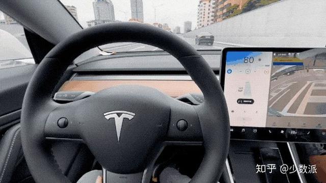 驾驶 Model 3 一万公里后，自己的一些观点，供参考