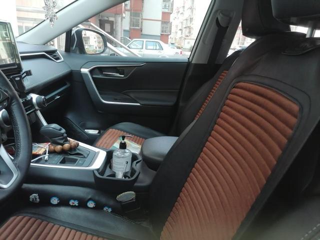 RAV4   荣放