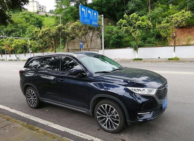 身边人都推荐H6，我却执意入手长安欧尚X7，事实证明：选对了