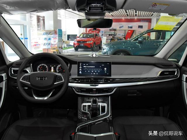 大空间还便宜，实用性比合资车还好，6座MPV，带你看吉利嘉际